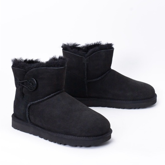 UGG Mini Bailey Button black size 6 new No box Authentic winter boots - Picture 6 of 12